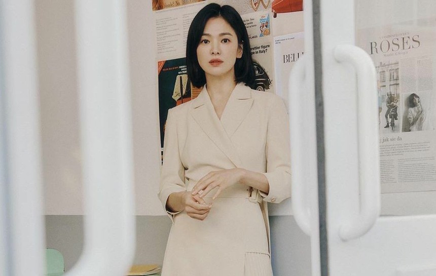 (BÀI CUỐI TUẦN) Song Hye Kyo và 3 mỹ nhân Hàn Quốc U50 vẫn khổ vì tình - Ảnh 2. (BÀI CUỐI TUẦN) Song Hye Kyo và 3 mỹ nhân Hàn Quốc U50 vẫn khổ vì tình - Ảnh 2.