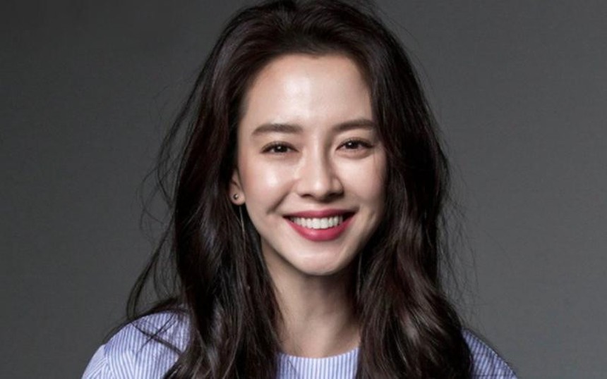 (BÀI CUỐI TUẦN) Song Hye Kyo và 3 mỹ nhân Hàn Quốc U50 vẫn khổ vì tình - Ảnh 11. (BÀI CUỐI TUẦN) Song Hye Kyo và 3 mỹ nhân Hàn Quốc U50 vẫn khổ vì tình - Ảnh 11.