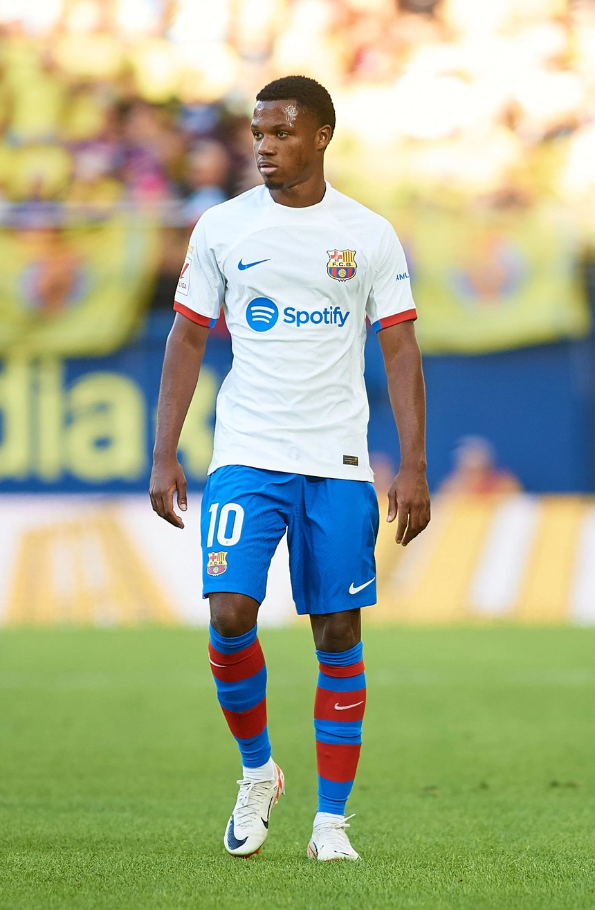 Tin nóng thể thao tối 30/8: ĐT bóng chuyền Việt Nam ngược dòng Hàn Quốc, thắng ngoạn mục 3-2 - Ảnh 4.