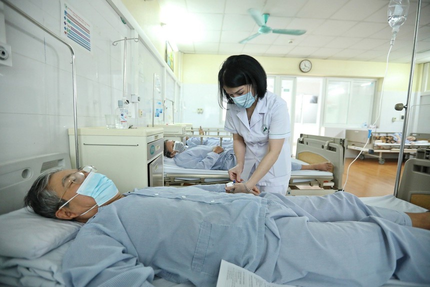 Sốt xuất huyết gia tăng với hơn 66.000 ca mắc, 14 bệnh nhân tử vong   - Ảnh 2.