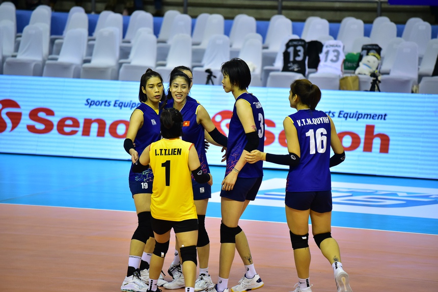 Tuyển bóng chuyền nữ Việt Nam sẵn sàng cho trận đấu quan trọng với Hàn Quốc ở ASIAD 2023 Tuyển bóng chuyền nữ Việt Nam sẵn sàng cho trận đấu quan trọng với Hàn Quốc ở ASIAD 2023