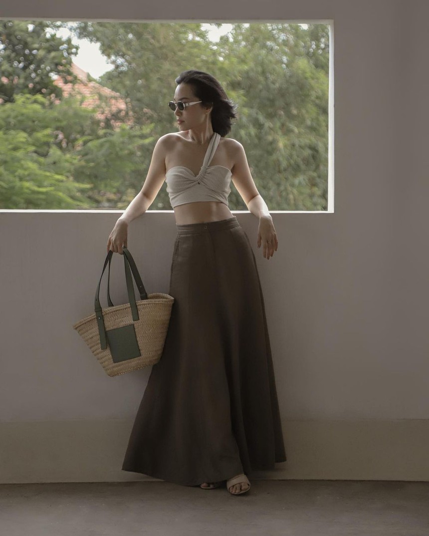 Học mỹ nhân Việt diện chân váy dài tôn dáng tuyệt đối - Ảnh 4.