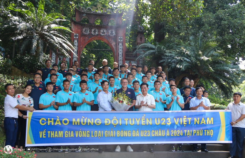 U23 Việt Nam chiến đấu tự tin khi đá vòng loại giải châu Á ở Việt Trì - Ảnh 2. U23 Việt Nam chiến đấu tự tin khi đá vòng loại giải châu Á ở Việt Trì - Ảnh 2.
