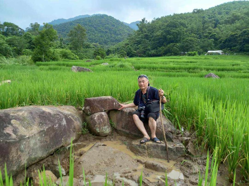 Đêm đêm rì rầm trong tiếng đất - Tiếp tục nghiên cứu bãi đá cổ Suối Cỏ (Hòa Bình): Hé lộ những hình khắc tâm linh - Ảnh 4.