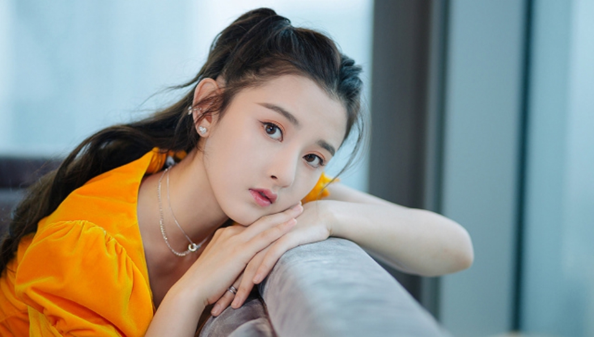 'Na Tra' Tống Tổ Nhi bị tố trốn thuế hơn 150 tỷ đồng - Ảnh 2.