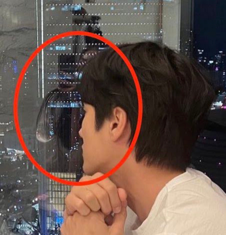 Thực hư Jisoo Blackpink hẹn hò Ahn Bo Hyun lâu hơn so với thông tin ban đầu - Ảnh 4.