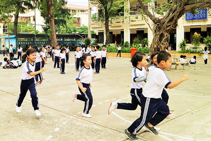 Hơn 52.000 học sinh lớp 1 xếp loại 'chưa hoàn thành':* Bài 2: Không tạo áp lực cho trẻ trước khi vào lớp 1 - Ảnh 2.