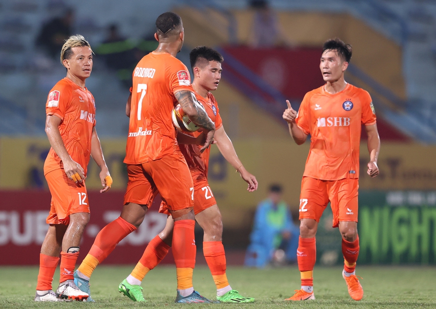 Niềm vui không dài - Ảnh 1.