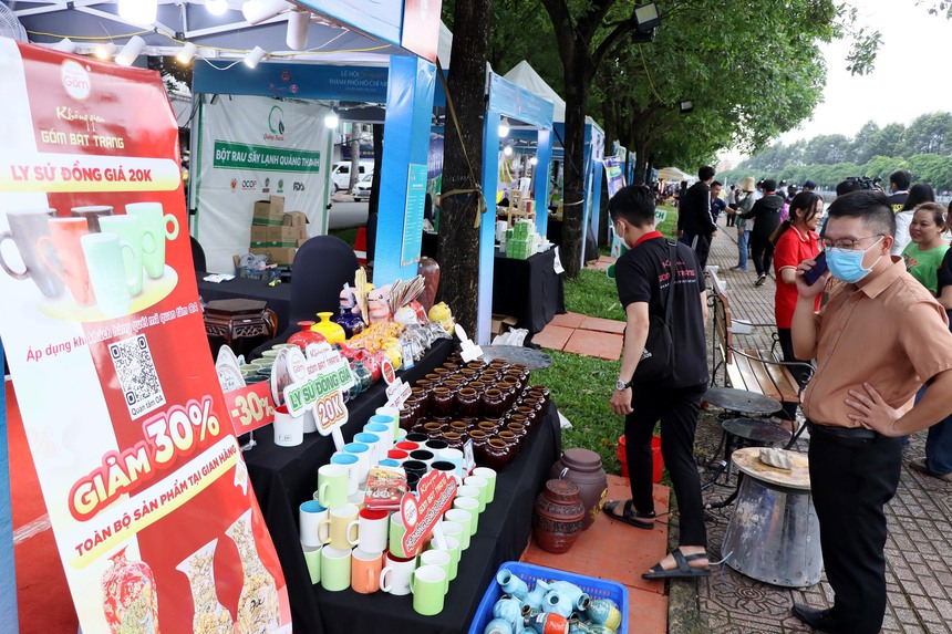 Lễ hội sông nước TP.HCM lần 1: Đưa văn hóa đến thật gần du khách và người dân - Ảnh 5.