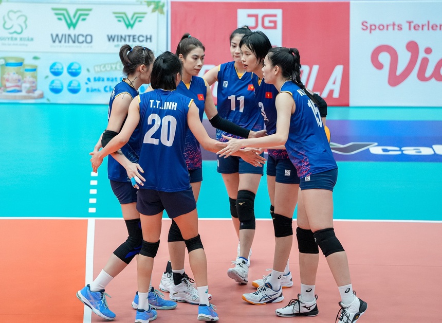 HLV Thái Lan chỉ ra các yếu tố bóng chuyền nữ Việt Nam cần có để vươn tầm thế giới - Ảnh 2.