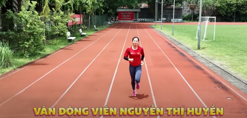 Lê Dương Bảo Lâm nhận là ‘fan cứng’ của VĐV Nguyễn Thị Huyền, nhấc bổng ‘Nữ hoàng điền kinh’ khiến Isaac phản ứng - Ảnh 3.