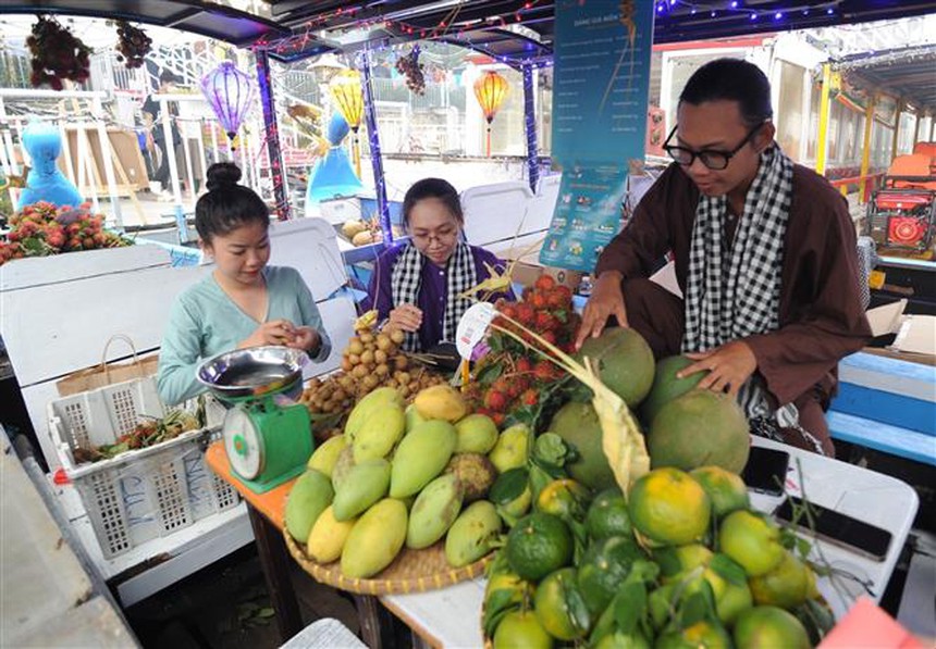 Tài nguyên văn hóa bản địa tạo sức hút cho sản phẩm du lịch - Ảnh 5. Tài nguyên văn hóa bản địa tạo sức hút cho sản phẩm du lịch - Ảnh 5.