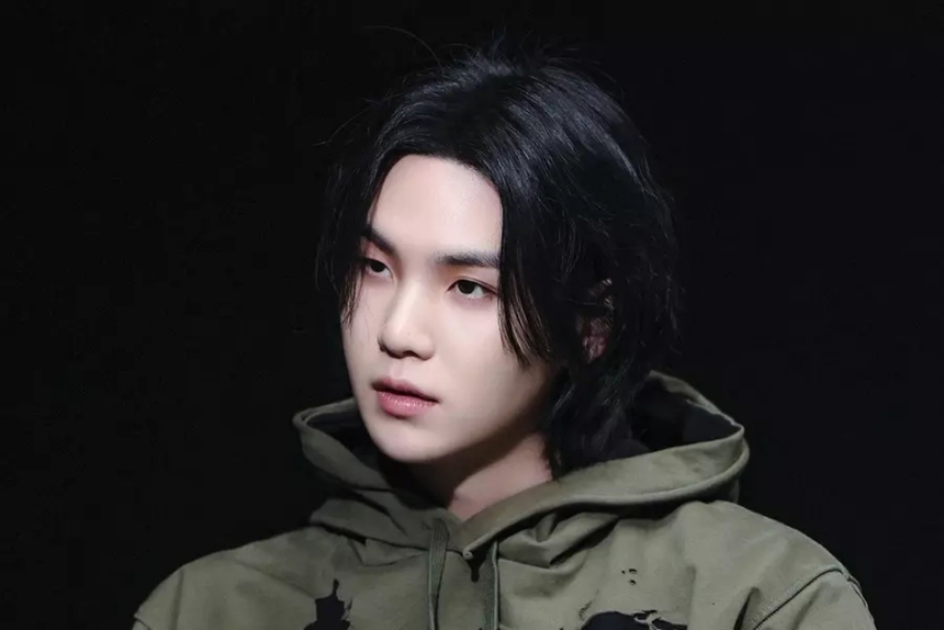 Big Hit thông báo thành viên Suga BTS chuẩn bị nhập ngũ - Ảnh 1. Big Hit thông báo thành viên Suga BTS chuẩn bị nhập ngũ - Ảnh 1.