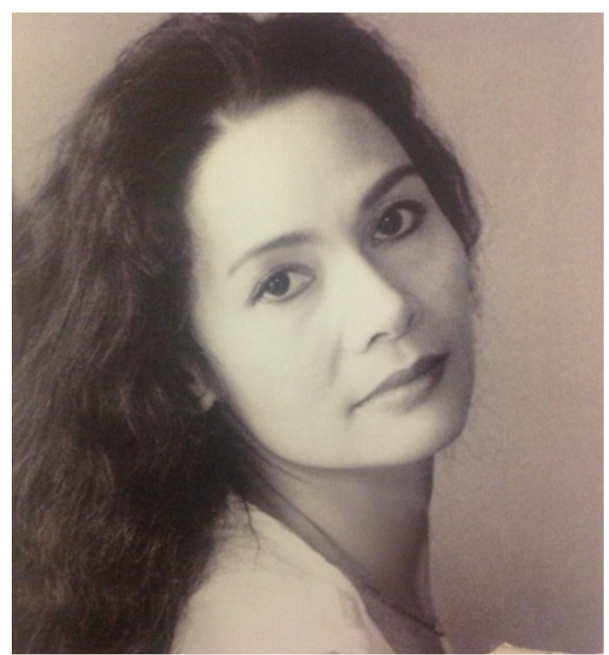 NSND Minh Châu: 'Người đàn bà đẹp của điện ảnh Việt Nam' thích nuôi chó ở tuổi U70 - Ảnh 2. NSND Minh Châu: 'Người đàn bà đẹp của điện ảnh Việt Nam' thích nuôi chó ở tuổi U70 - Ảnh 2.