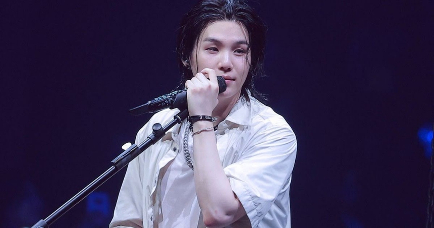 Big Hit thông báo thành viên Suga BTS chuẩn bị nhập ngũ - Ảnh 4. Big Hit thông báo thành viên Suga BTS chuẩn bị nhập ngũ - Ảnh 4.