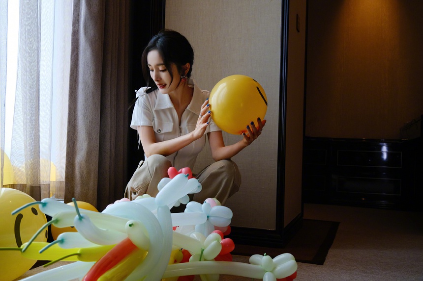 Rộ tin Dương Mịch mạnh tay chi tiền tỷ để giành quyền nuôi con - Ảnh 3.