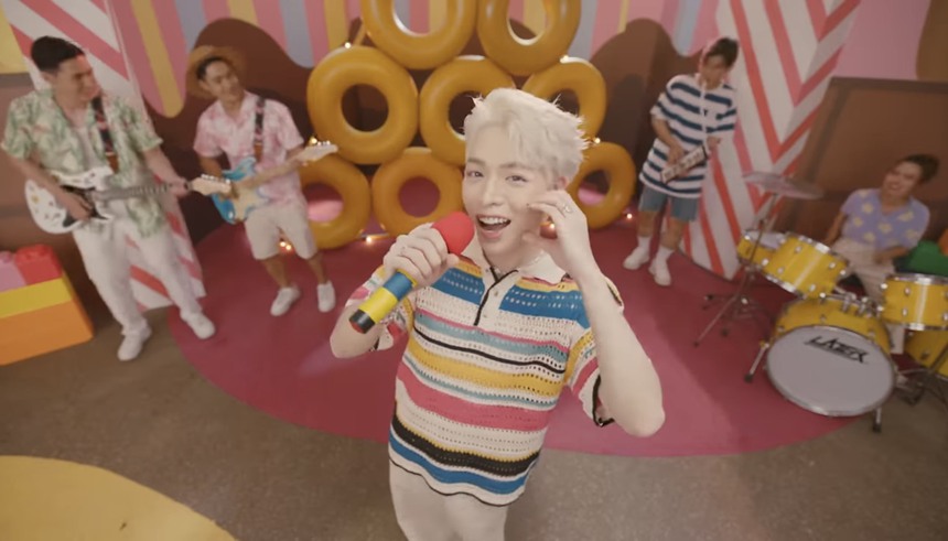 Nhạc Việt ngày nay: 'Mùa Hè tuyệt vời' của Đức Phúc! - Ảnh 2.