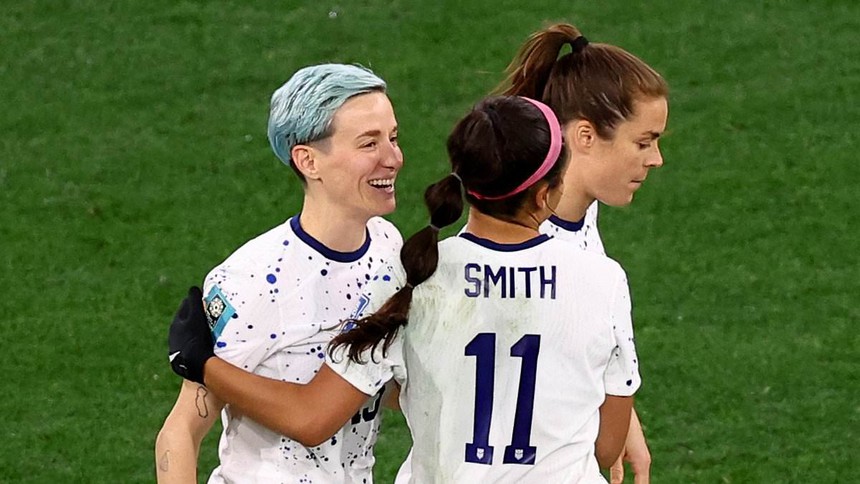 Tiền đạo đội tuyển Mỹ giải thích vì… cười sau khi sút hỏng penalty - Ảnh 3. Tiền đạo đội tuyển Mỹ giải thích vì… cười sau khi sút hỏng penalty - Ảnh 3.