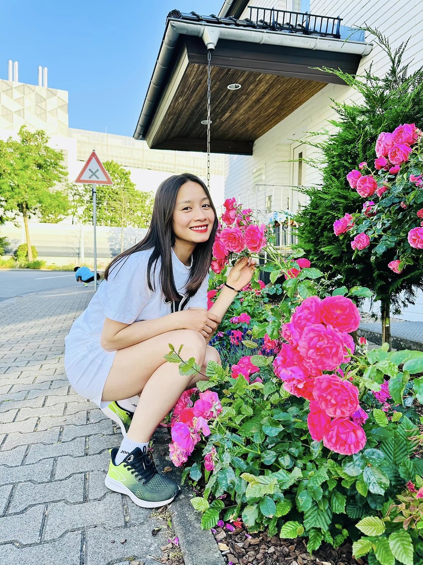 Hoàng Thị Loan khoe diện mạo cực cuốn, fan khen hết lời - Ảnh 4.