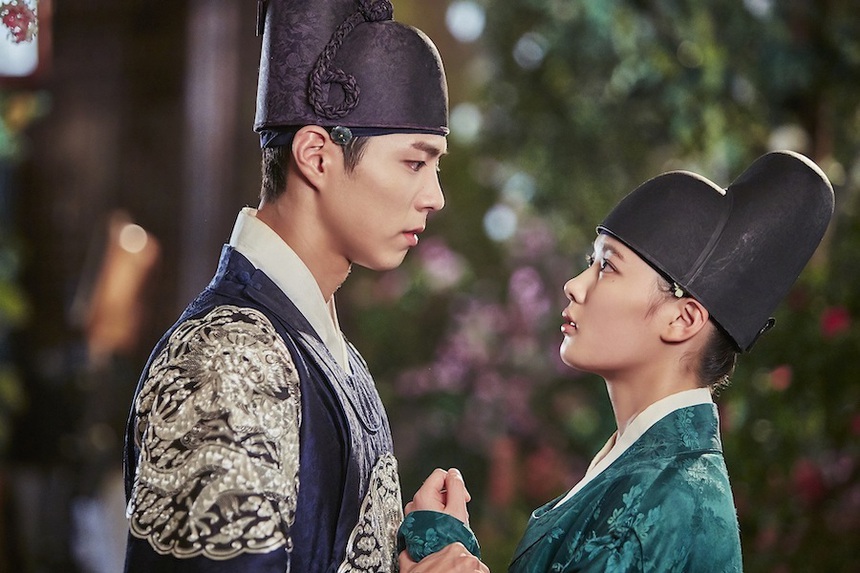 7 thái tử 'gây thương nhớ' trong phim Hàn: Lee Jun Ho, Park Bo Gum... - Ảnh 5. 7 thái tử 'gây thương nhớ' trong phim Hàn: Lee Jun Ho, Park Bo Gum... - Ảnh 5.