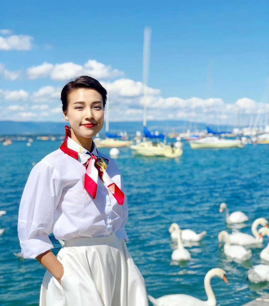 Sao Việt 9/8: Mono kỉ niệm 1 năm debut, Thúy Ngân lên tiếng về mối quan hệ giữa mình và S.T Sơn Thạch - Ảnh 5.