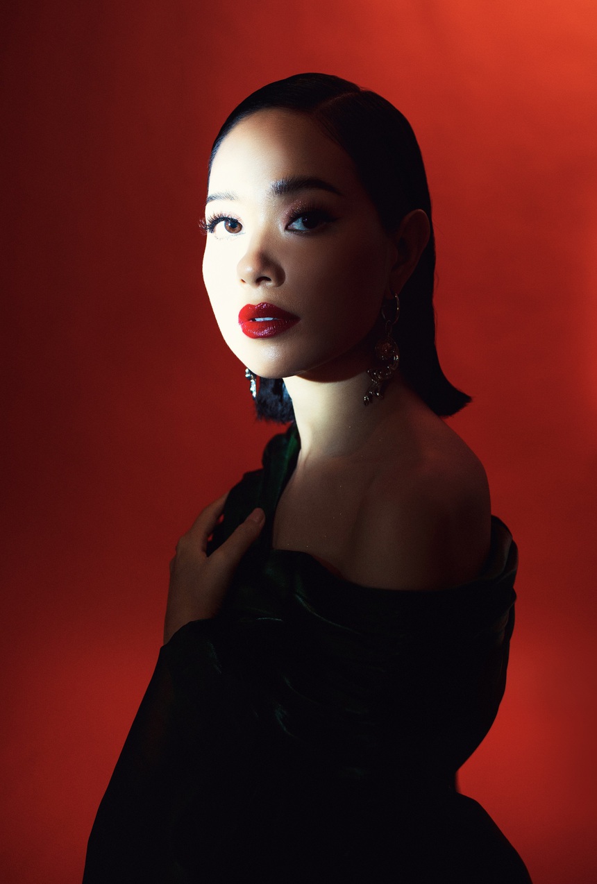 Ca sĩ Hoàng Quyên: '30 tuổi, tôi vẫn rong chơi' - Ảnh 2. Ca sĩ Hoàng Quyên: '30 tuổi, tôi vẫn rong chơi' - Ảnh 2.