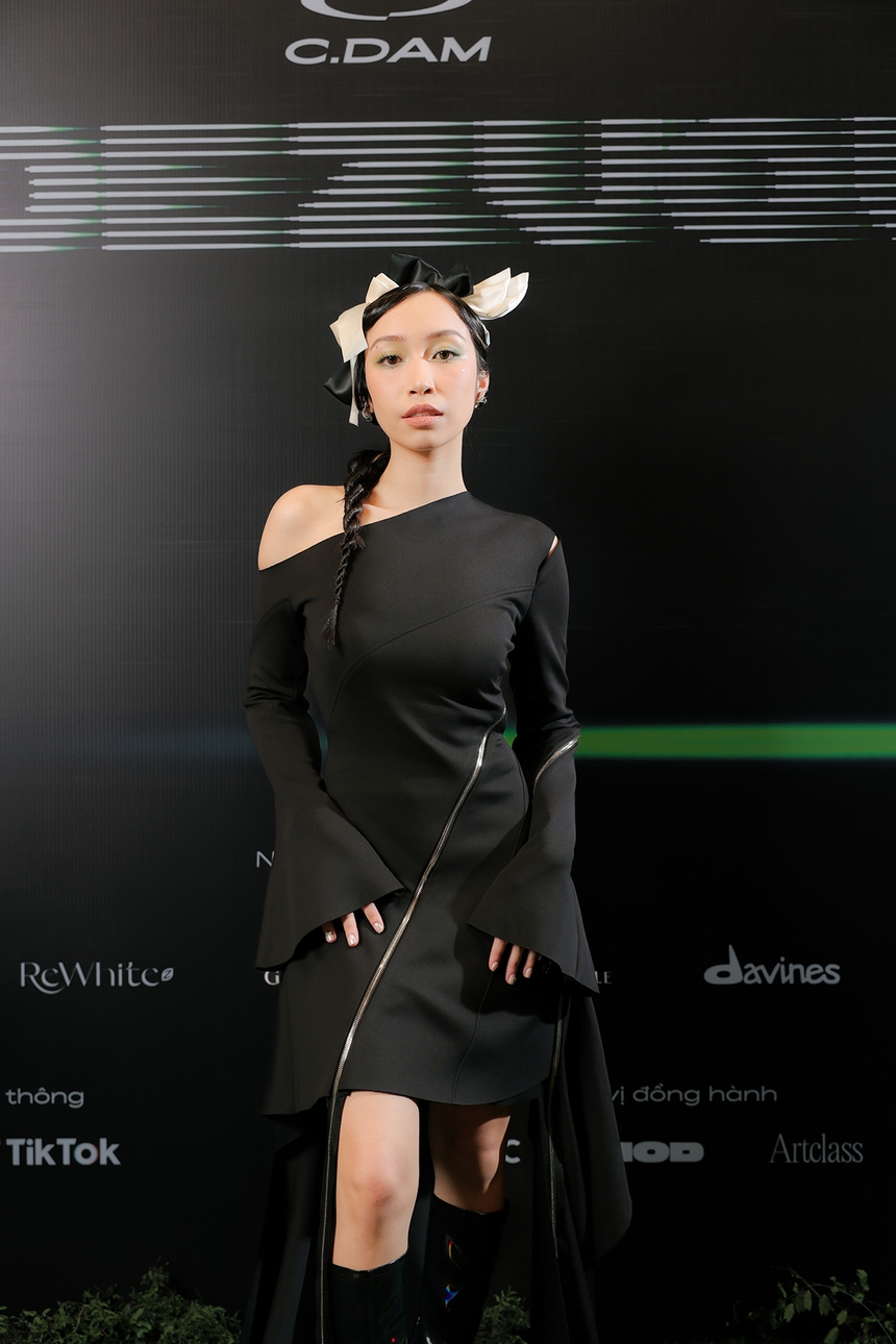 Thùy Tiên, Thảo Nhi Lê, Quỳnh Anh Shyn đọ style 'chất lừ' - Ảnh 9.