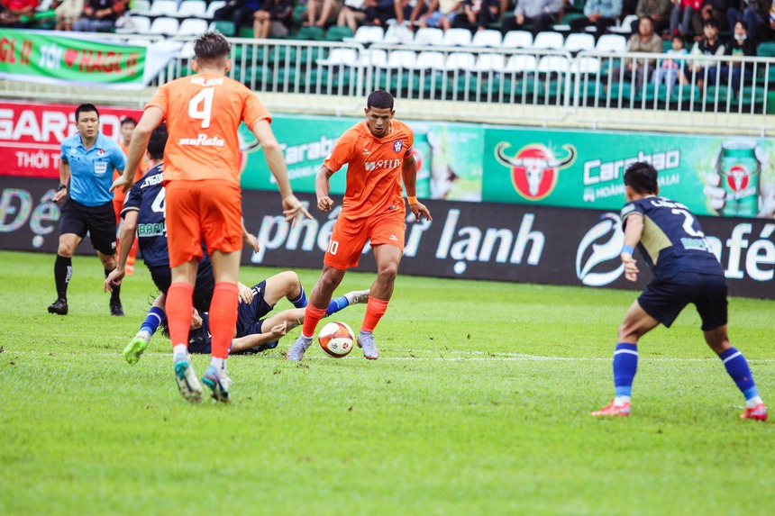 Bóng đá Việt Nam 9/8: FIFA khuyến cáo VPF lần nữa về sử dụng VAR - Ảnh 5.