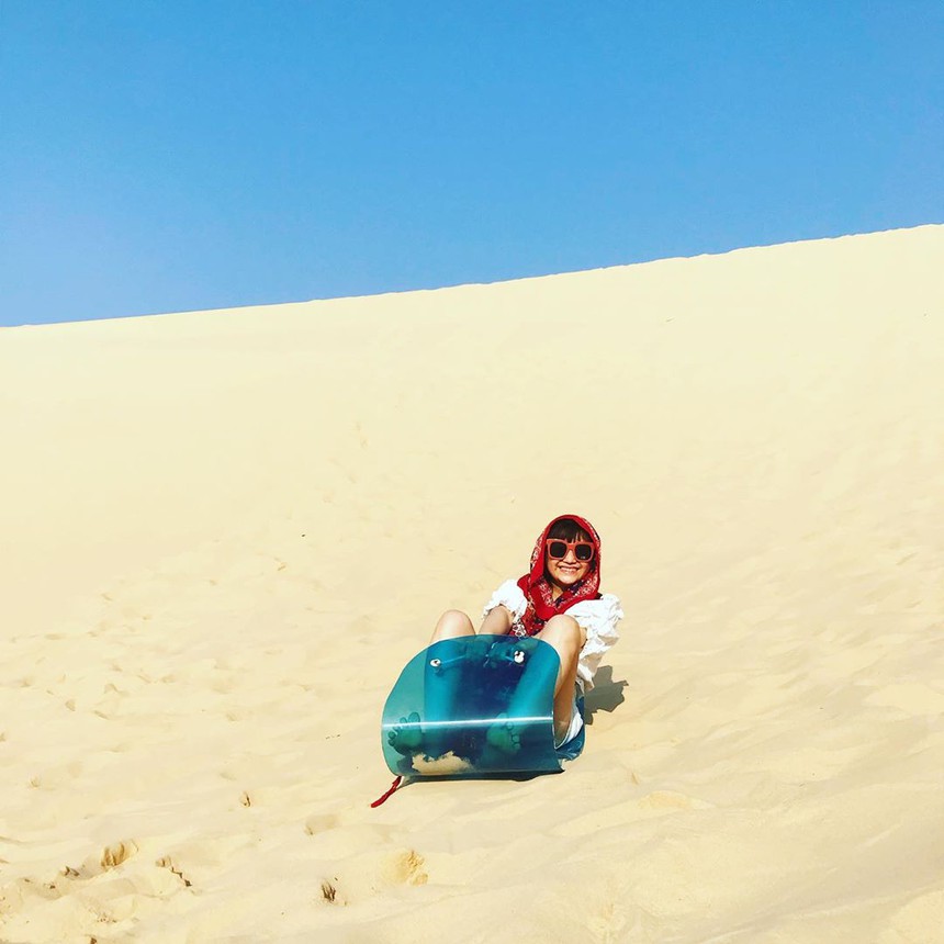 Lạc vào "sa mạc thu nhỏ" ở Quảng Bình, trải nghiệm trượt ván, chạy xe địa hình cực đã - Ảnh 11.