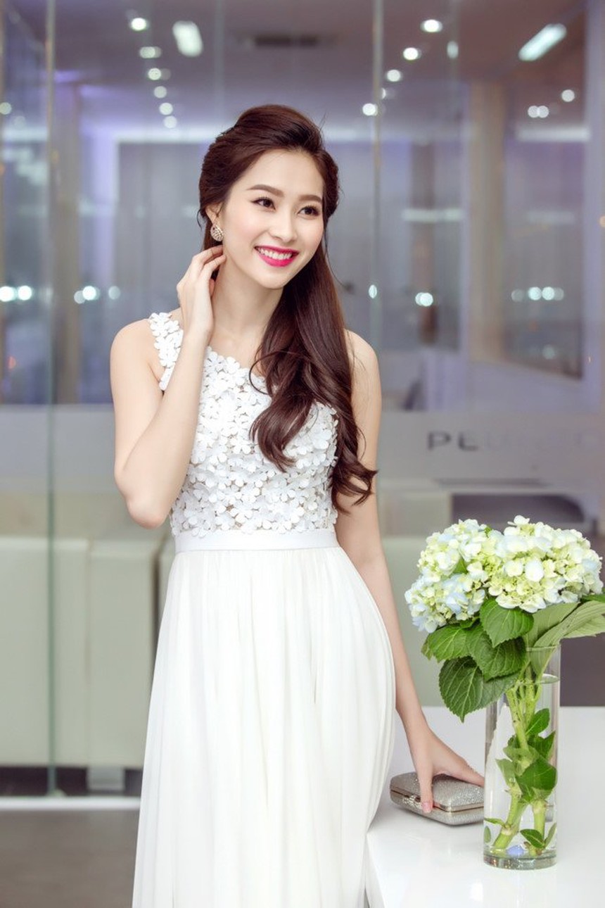 Nhan sắc trẻ trung như gái đôi mươi sau 11 năm của Hoa hậu Đặng Thu Thảo gây chú ý - Ảnh 3.