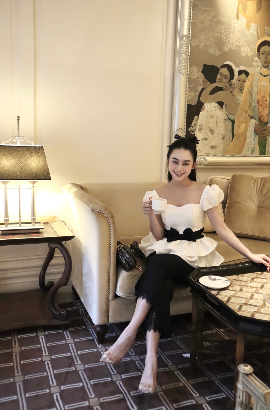 Phong cách đời thường cuốn hút của Chi Hoàng - mẫu ảnh được báo Thái khen ngợi - Ảnh 7. Phong cách đời thường cuốn hút của Chi Hoàng - mẫu ảnh được báo Thái khen ngợi - Ảnh 7.