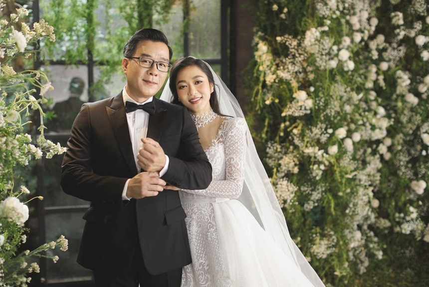 CĐM choáng váng khi Hà Thanh Xuân tuyên bố 'dứt tình' vua cá koi - Ảnh 1.