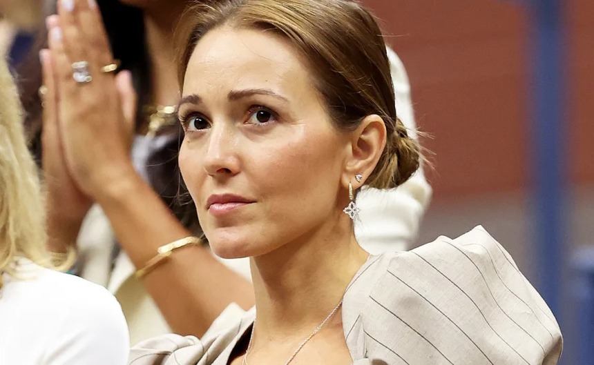 Điều đầu tiên Djokovic làm sau khi hạ Medeved khiến triệu fan ngưỡng mộ - Ảnh 4.