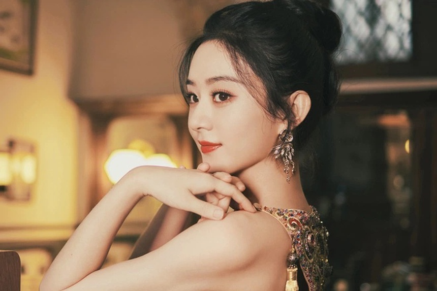 Loạt sao nữ C-biz để chồng cũ nuôi con hậu ly hôn: Dương Mịch bị mắng, Triệu Lệ Dĩnh được khen - Ảnh 1.