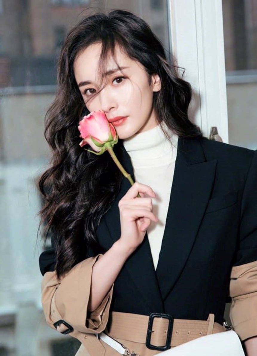 Loạt sao nữ C-biz để chồng cũ nuôi con hậu ly hôn: Dương Mịch bị mắng, Triệu Lệ Dĩnh được khen - Ảnh 5.