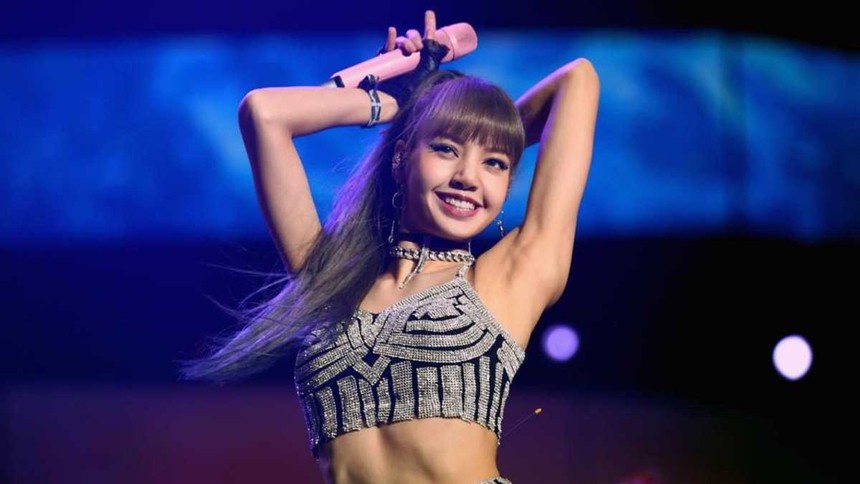 Nghi vấn Lisa Blackpink diễn tại quán rượu 18+ là chủ ý của bạn trai tỷ phú? - Ảnh 5.