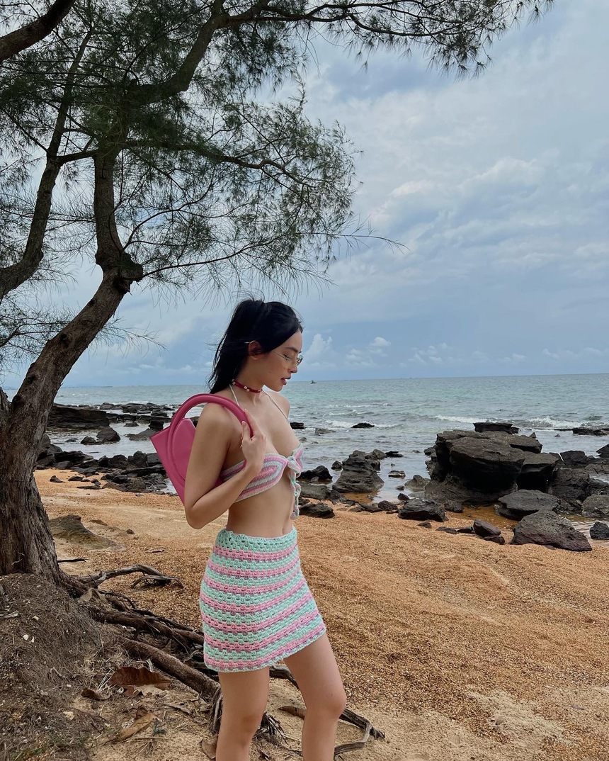 Loạt ảnh bikini quyến rũ của ngọc nữ look book không tuổi Chi Hoàng - Ảnh 12. Loạt ảnh bikini quyến rũ của ngọc nữ look book không tuổi Chi Hoàng - Ảnh 12.