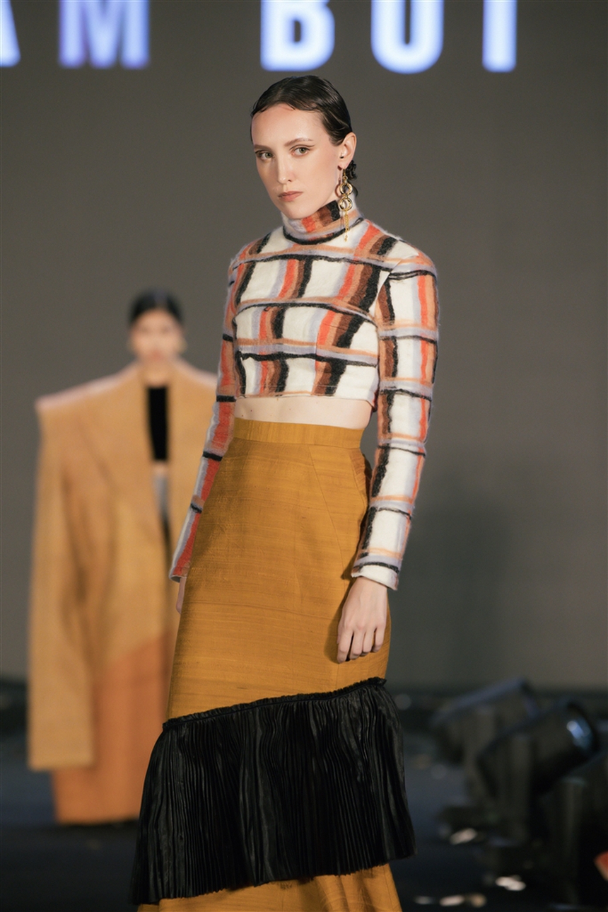 Trình diễn thời trang Anh quốc tôn vinh giá trị bền vững - Ảnh 6.