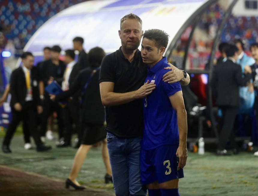 Thái Lan lần thứ 4 lỡ hẹn với Cúp Nhà vua, truyền thông nước nhà tiếc nuối nhưng vẫn lạc quan - Ảnh 2.