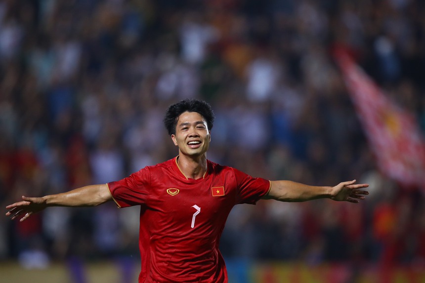 Bóng đá Việt Nam 7/10: CLB Hà Nội chia tay HLV, Công Phượng chưa hết cơ hội tại ĐT Việt Nam - Ảnh 3.