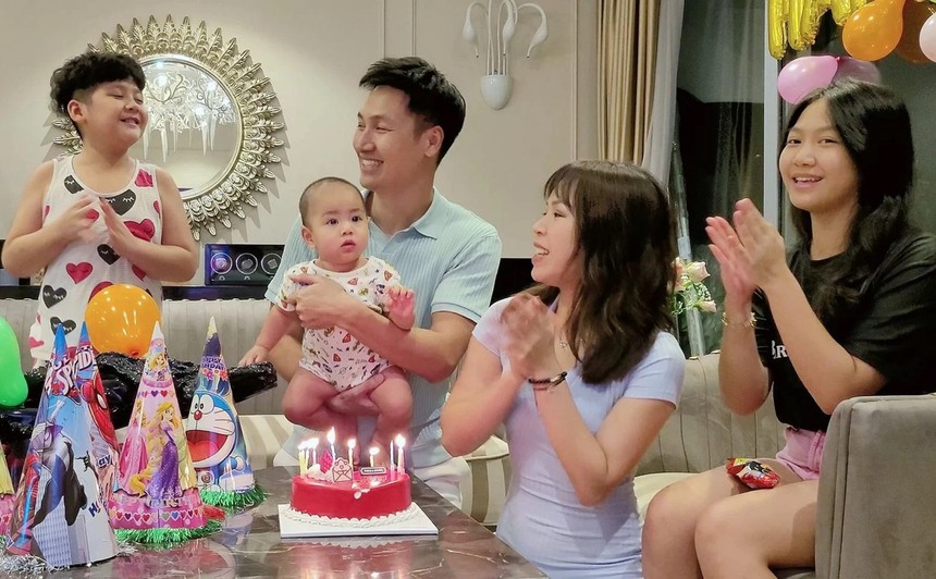 Sao Việt 12/9: H'Hen Niê xác nhận tham gia 'Đạp gió' bản Việt, hit của Binz xuất hiện trên phim Holywood - Ảnh 4.