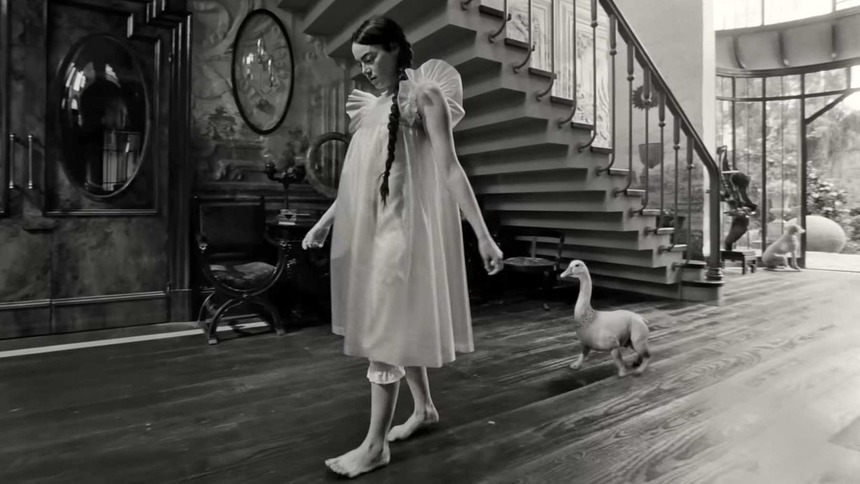 Giải Sư tử vàng 2023: 'Poor Things' - một sáng tạo… điên rồ - Ảnh 2.