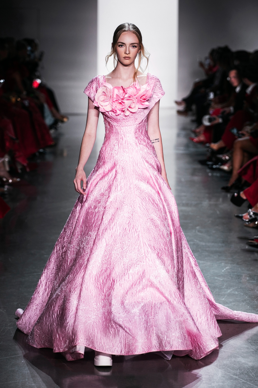 Dàn mẫu ngoại trình diễn BST Xuân - Hè 2024 của NTK Đỗ Mạnh Cường - Ảnh 2. Dàn mẫu ngoại trình diễn BST Xuân - Hè 2024 của NTK Đỗ Mạnh Cường - Ảnh 2.