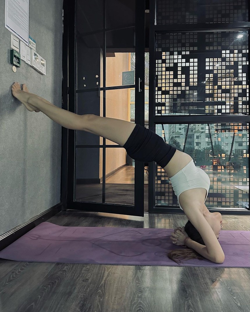 Bà xã BigDaddy U35 đã 2 lần sinh nở vẫn như đôi mươi, style cuốn hút miễn bàn - Ảnh 3.