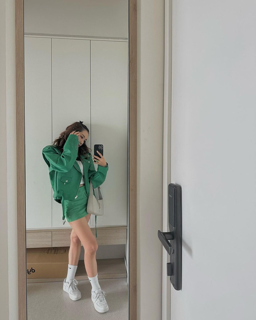 Bà xã BigDaddy U35 đã 2 lần sinh nở vẫn như đôi mươi, style cuốn hút miễn bàn - Ảnh 11.