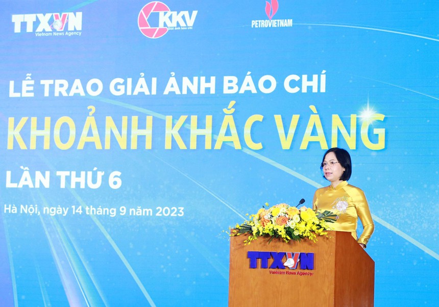Giải Ảnh báo chí Khoảnh khắc vàng lần thứ 6: Khẳng định sự nhạy bén, sức sáng tạo, sự dấn thân của các tác giả - Ảnh 1. Giải Ảnh báo chí Khoảnh khắc vàng lần thứ 6: Khẳng định sự nhạy bén, sức sáng tạo, sự dấn thân của các tác giả - Ảnh 1.
