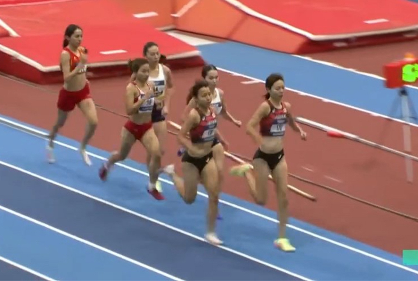 Nữ hoàng điền kinh Nguyễn Thị Oanh chơi chiêu 'núp gió' rồi bứt tốc khiến đối thủ Nhật bàng hoàng ở giải châu Á - Ảnh 2.