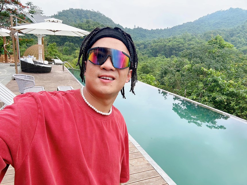 Soi gu thời trang của bộ tứ Cityboys trong 'Biệt dược đen': Có người bê nguyên phong cách ngoài đời vào phim - Ảnh 9.