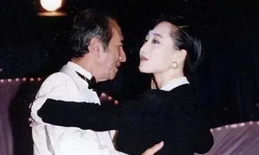 Lợi Trí trước khi trở thành vợ yêu của Lý Liên Kiệt, cuộc đời đẫm nước mắt, bị đồn có con riêng với trùm sòng bạc Hà Hồng Sân - Ảnh 7.