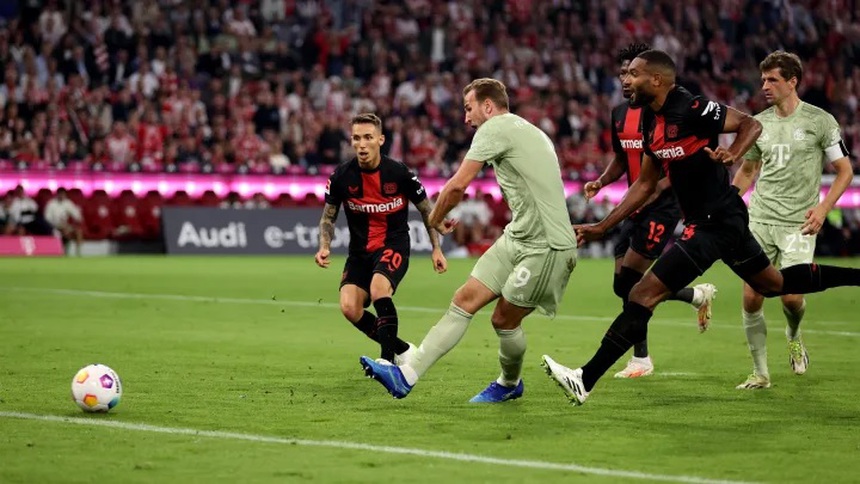 Tin nóng thể thao sáng 16/9: Ten Hag nói về mâu thuẫn với Sancho, Bayern và PSG không thắng - Ảnh 3.